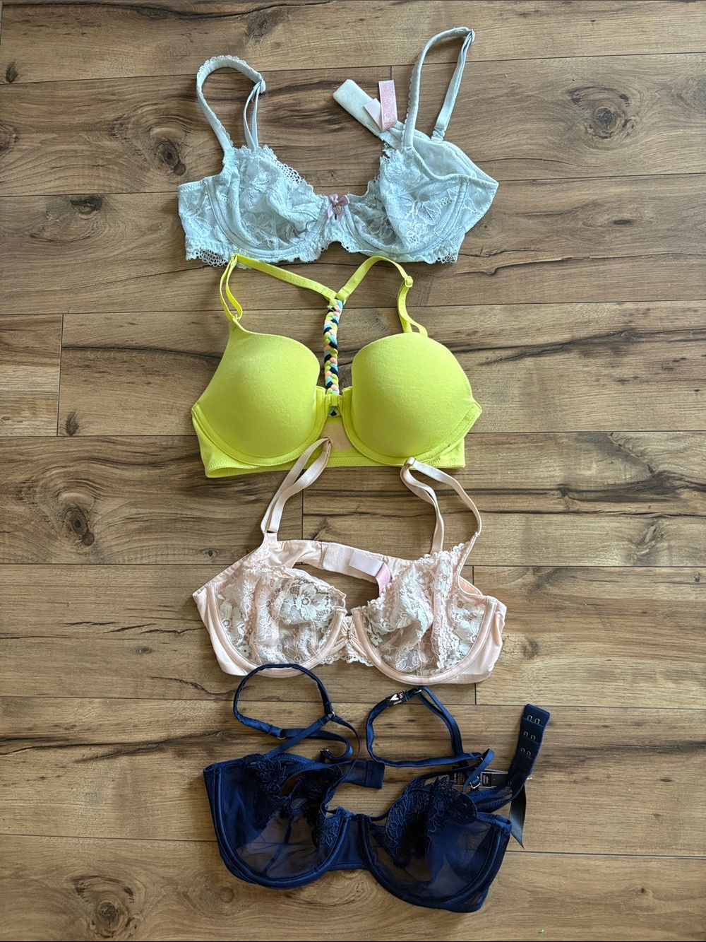 Victoria's Secret Bras Set